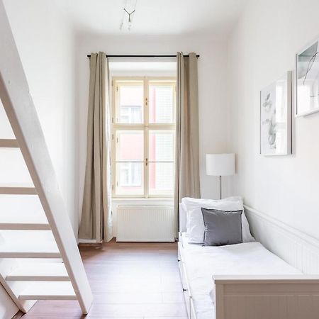 Budget Reznicka Apartment 프라하 외부 사진
