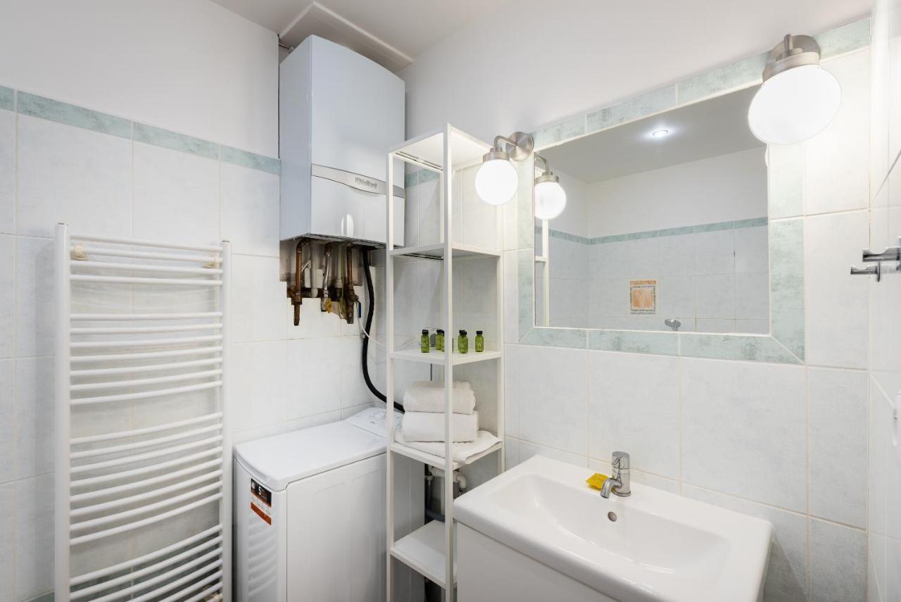 Budget Reznicka Apartment 프라하 외부 사진