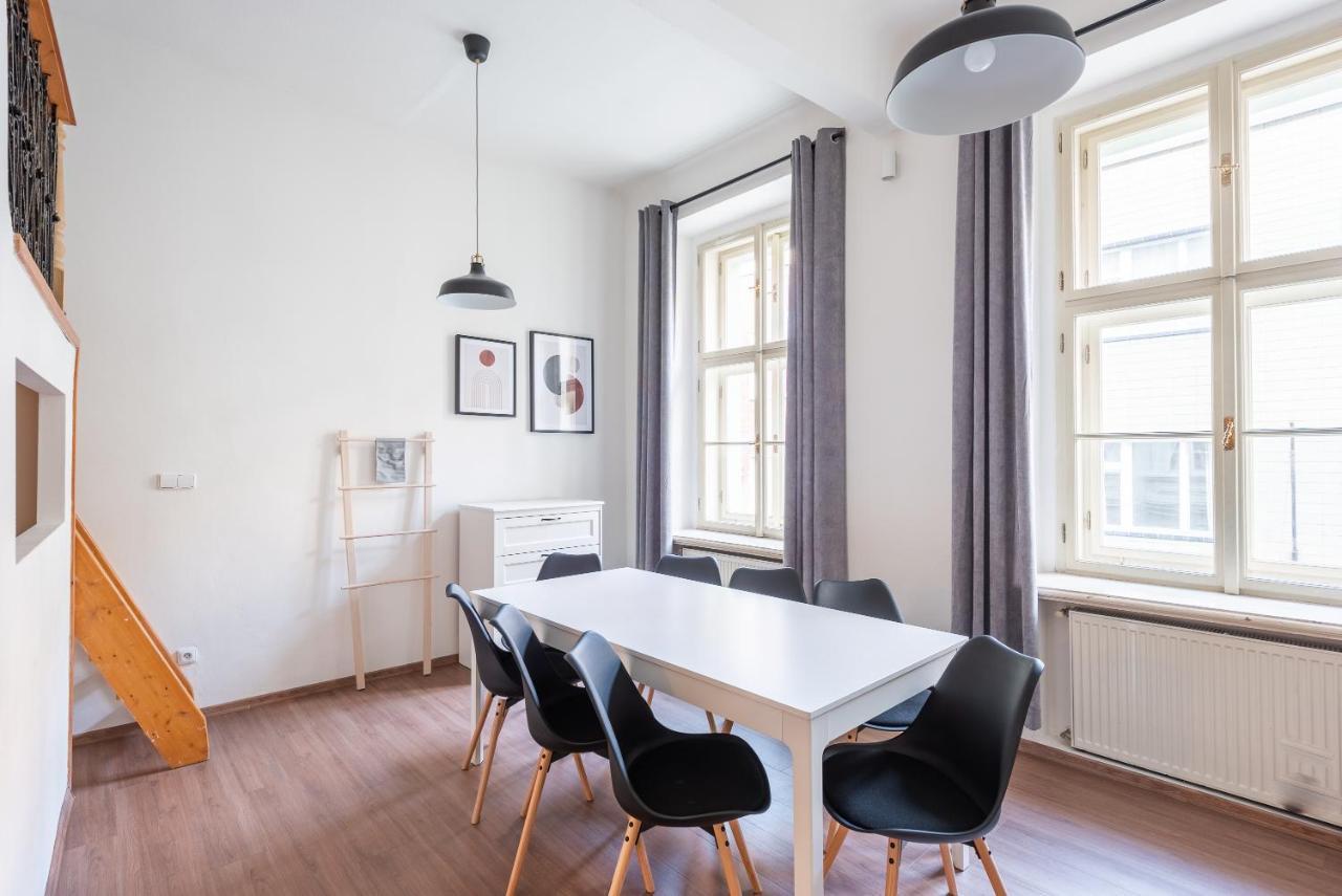 Budget Reznicka Apartment 프라하 외부 사진