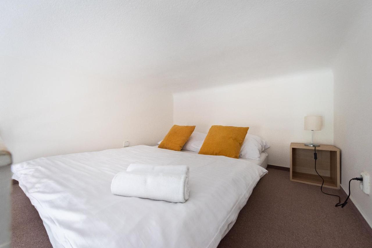 Budget Reznicka Apartment 프라하 외부 사진