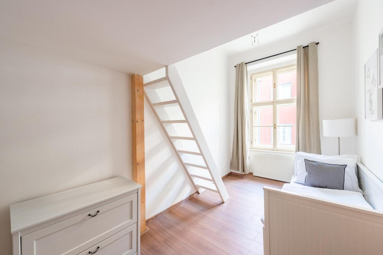 Budget Reznicka Apartment 프라하 외부 사진